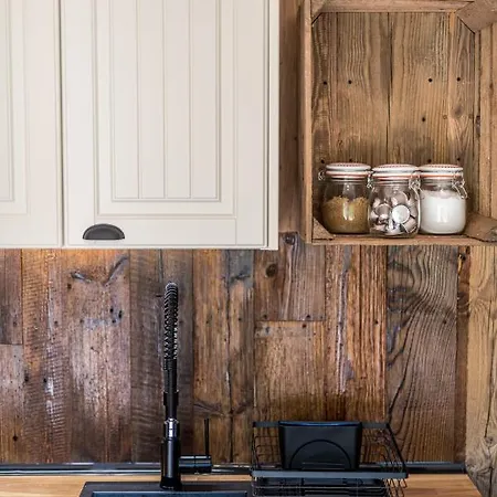 Domandi Mountain Σαλέ *