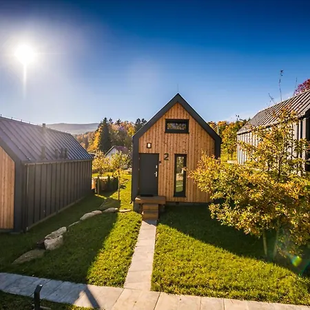 Domandi Mountain Przesieka