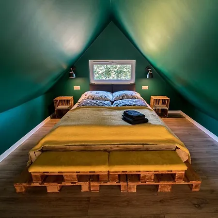 Domandi Mountain * Пшесека